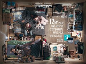Campagne de la fondation Abbé Pierre contre le surpeuplement